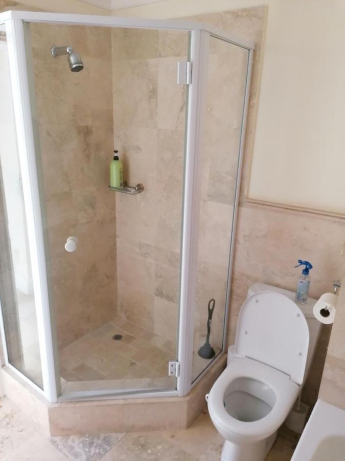 Gem Quays Waterfront One Bedroom クニスナ エクステリア 写真